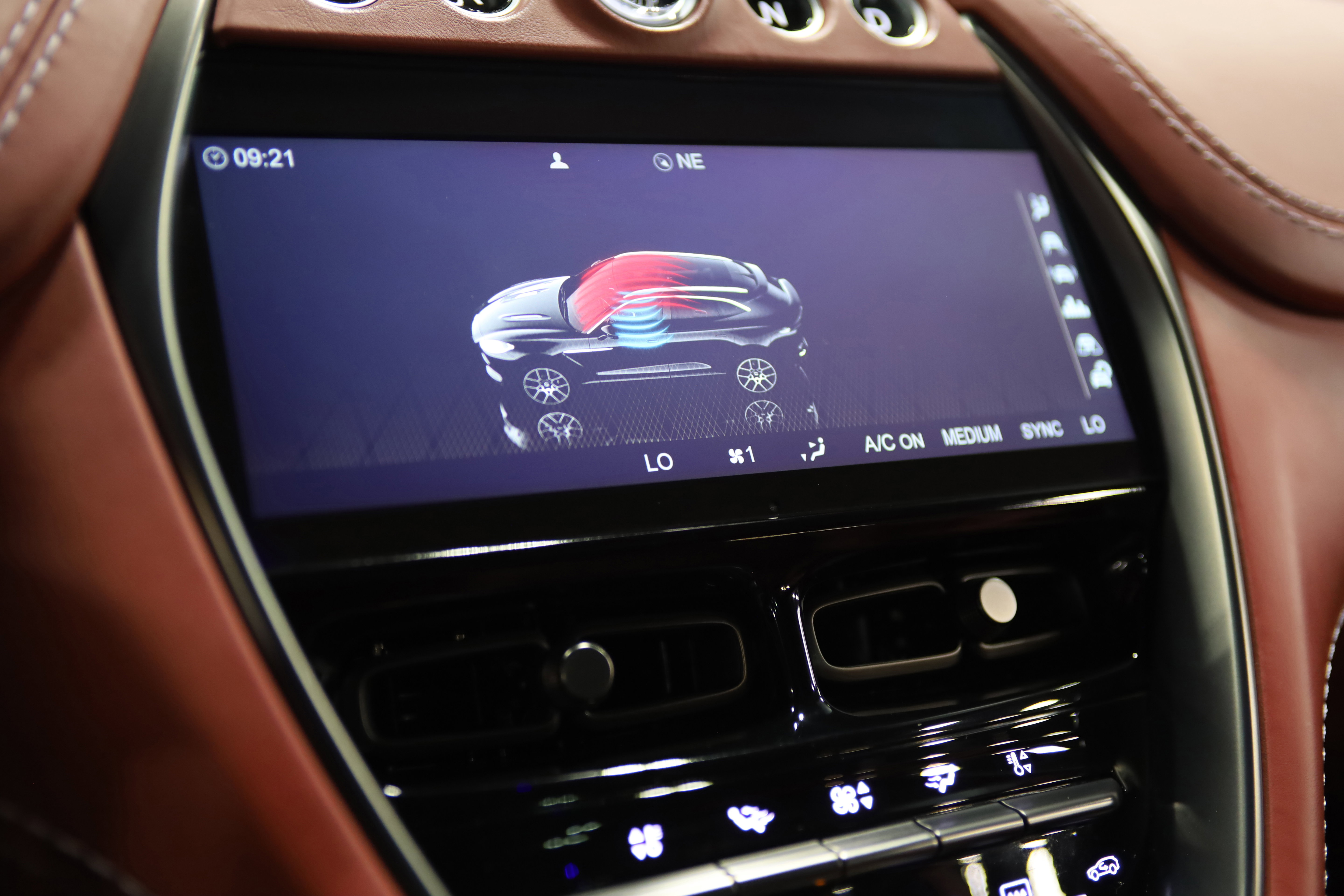 Used 2023 Aston Martin DBX 707 AWD/4WD image 26