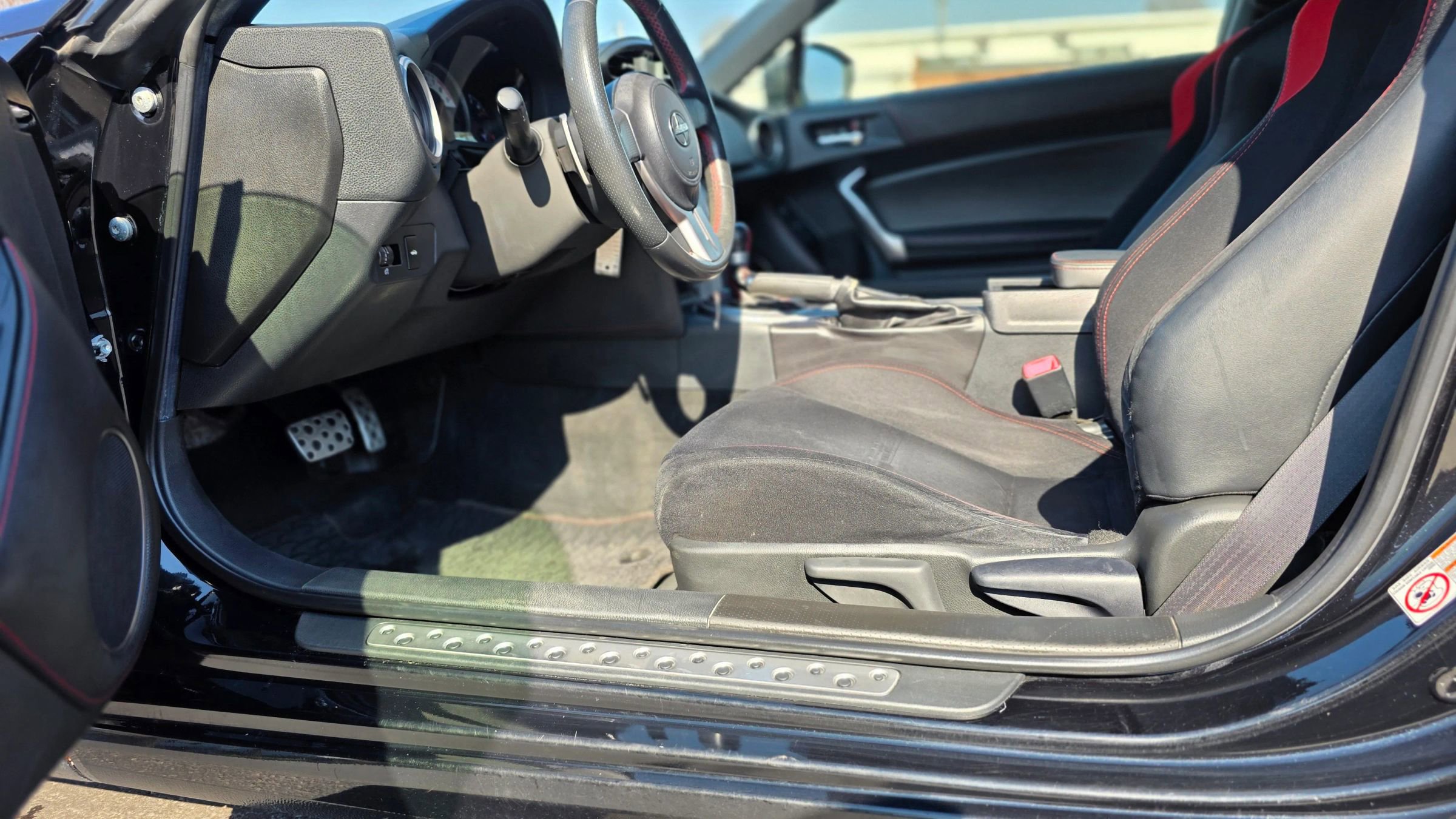 Used 2015 Scion FR-S RWD image 23