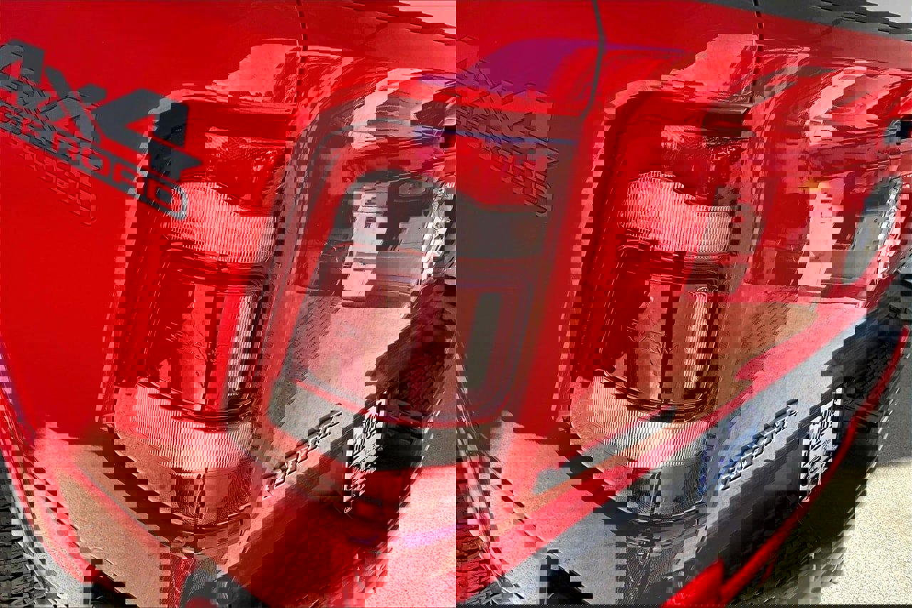 Used 2019 RAM 1500 Laramie w/ Sport Appearance Package image 13