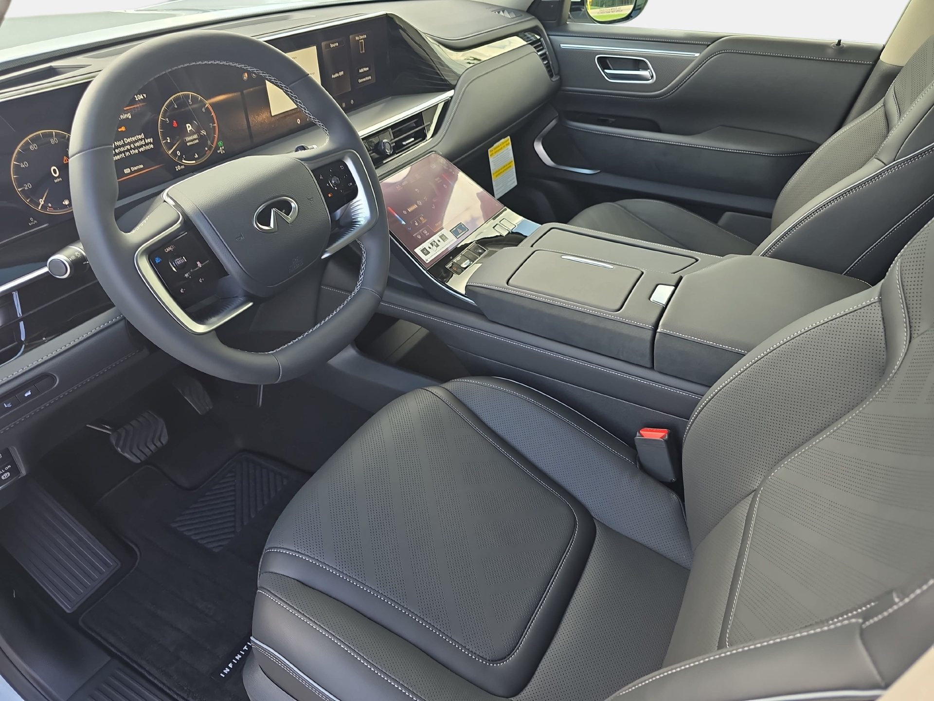 New 2027 INFINITI QX80 Luxe w/ Cargo Package AWD/4WD image 16