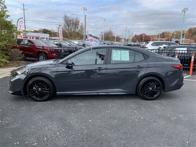 Certified 2025 Toyota Camry SE image 5