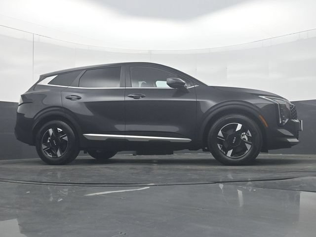 Used 2026 Kia Sportage LX FWD image 33