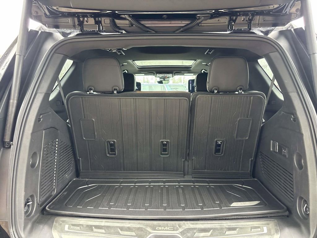 New 2026 GMC Yukon Denali Ultimate AWD/4WD image 4
