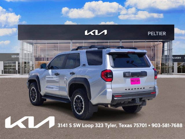 Used 2025 Toyota 4Runner TRD Off-Road Premium AWD/4WD image 4