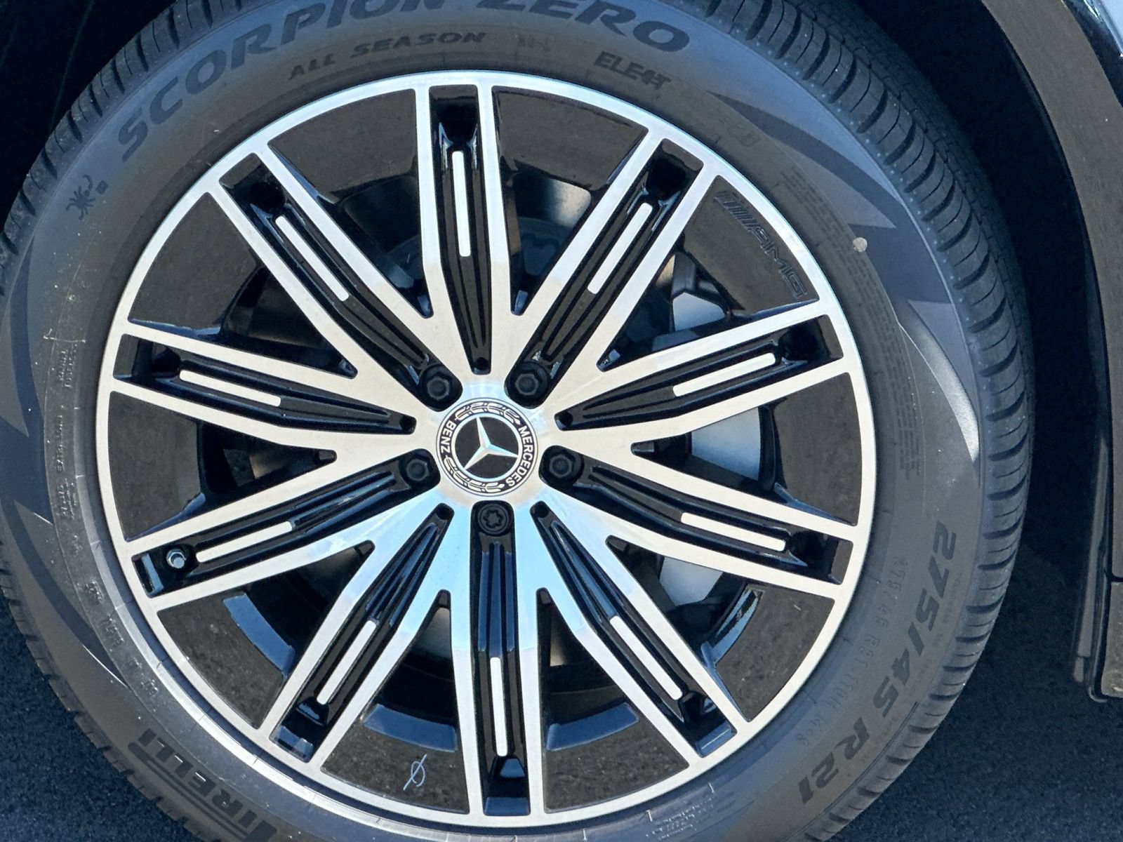New 2026 Mercedes-Benz EQS 550 4MATIC SUV image 32