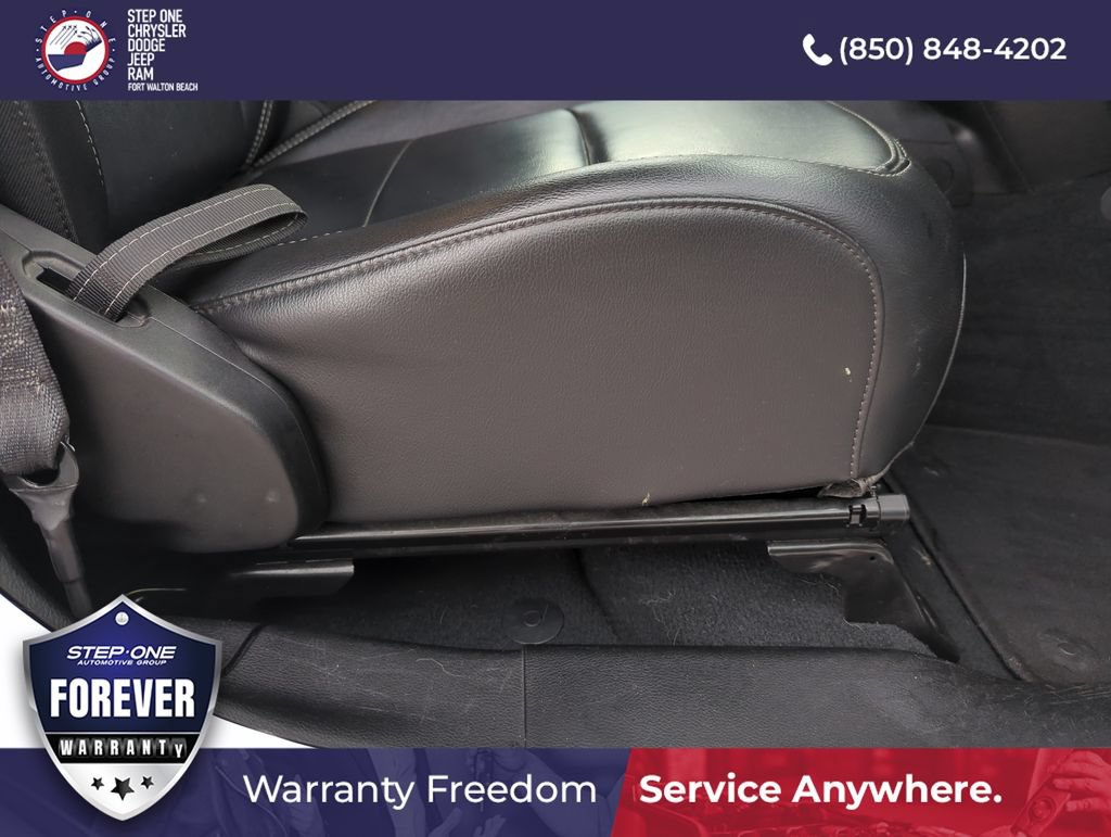 Used 2022 Jeep Wrangler Unlimited Sahara AWD/4WD image 33