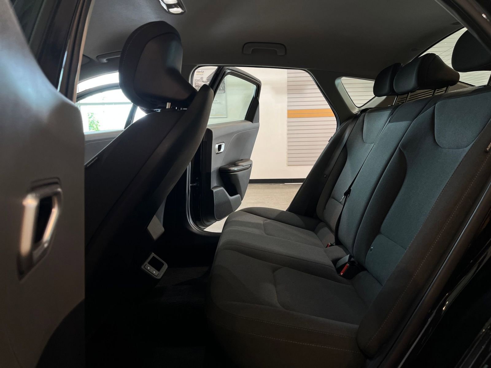 Used 2025 Kia K4 FWD image 25