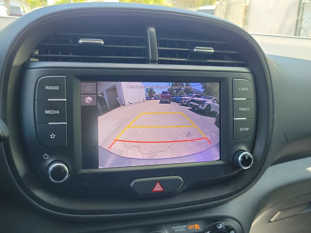 Certified 2022 Kia Soul LX FWD image 23