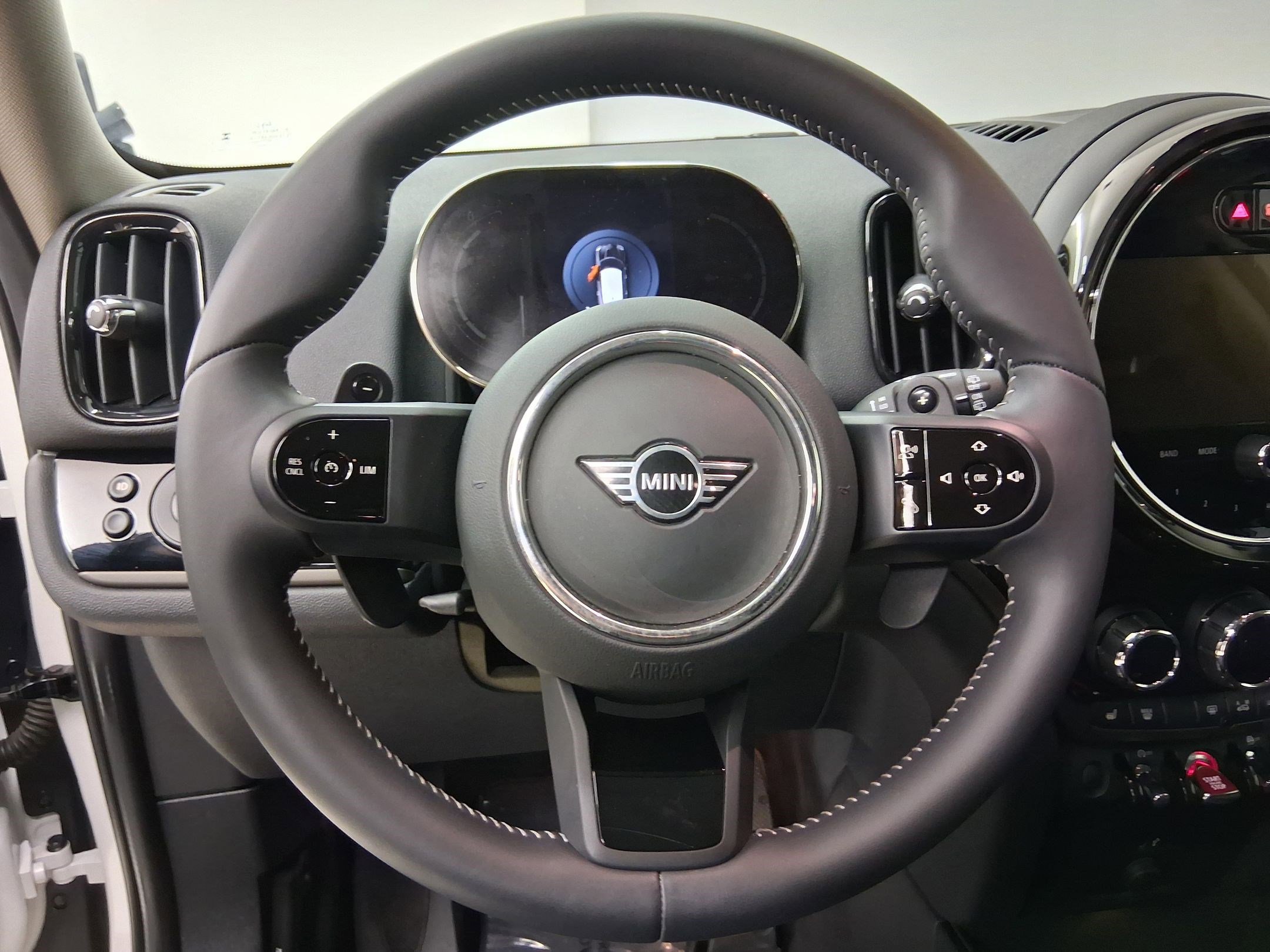 Certified 2024 MINI Cooper Countryman S FWD image 14