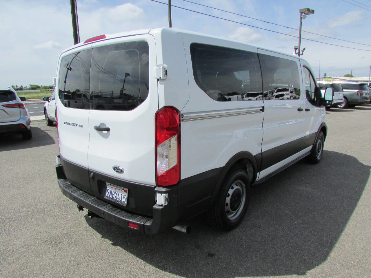 Used 2020 Ford Transit 150 XL RWD image 6