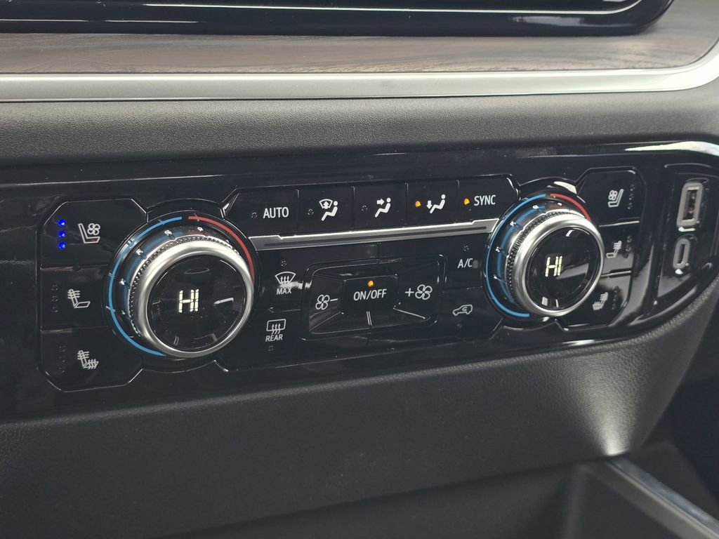 New 2026 GMC Sierra 1500 SLT w/ SLT Premium Package image 10