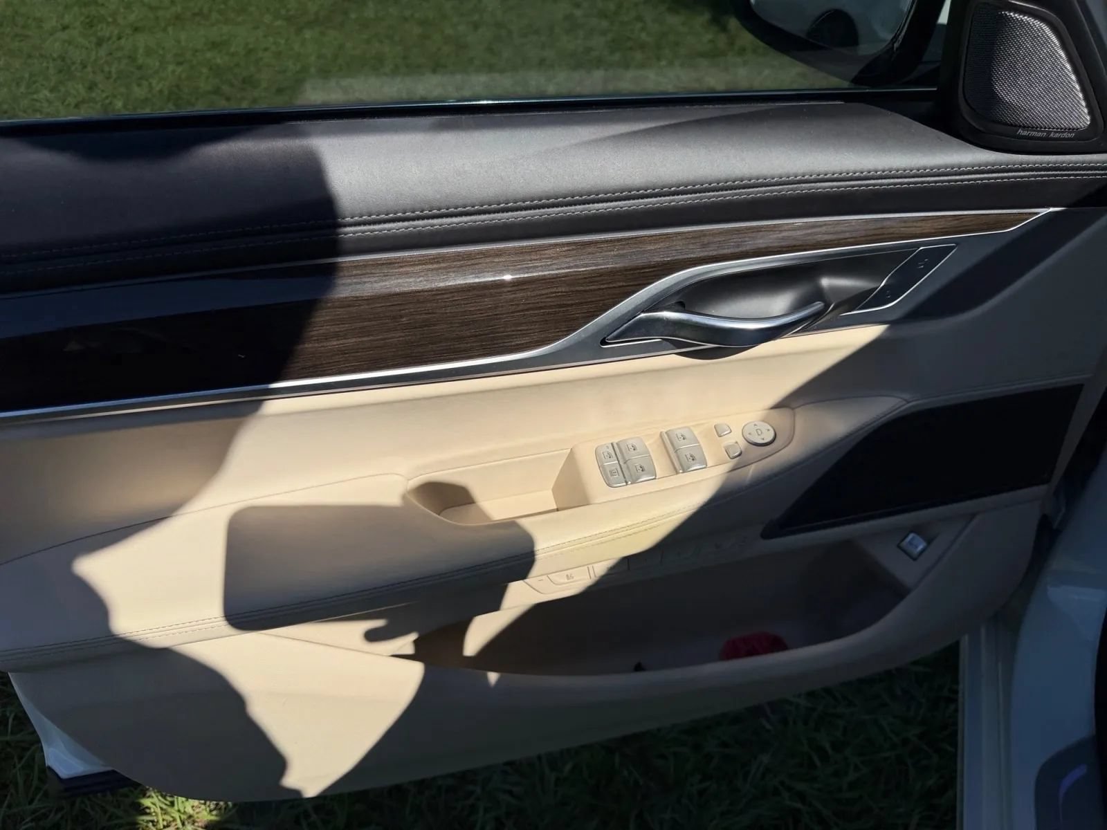 Used 2019 BMW 750i xDrive AWD/4WD image 11
