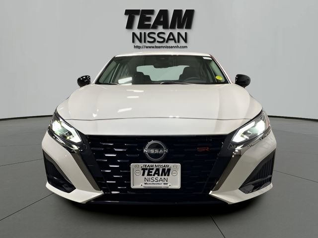 Certified 2025 Nissan Altima 2.5 SR FWD image 2