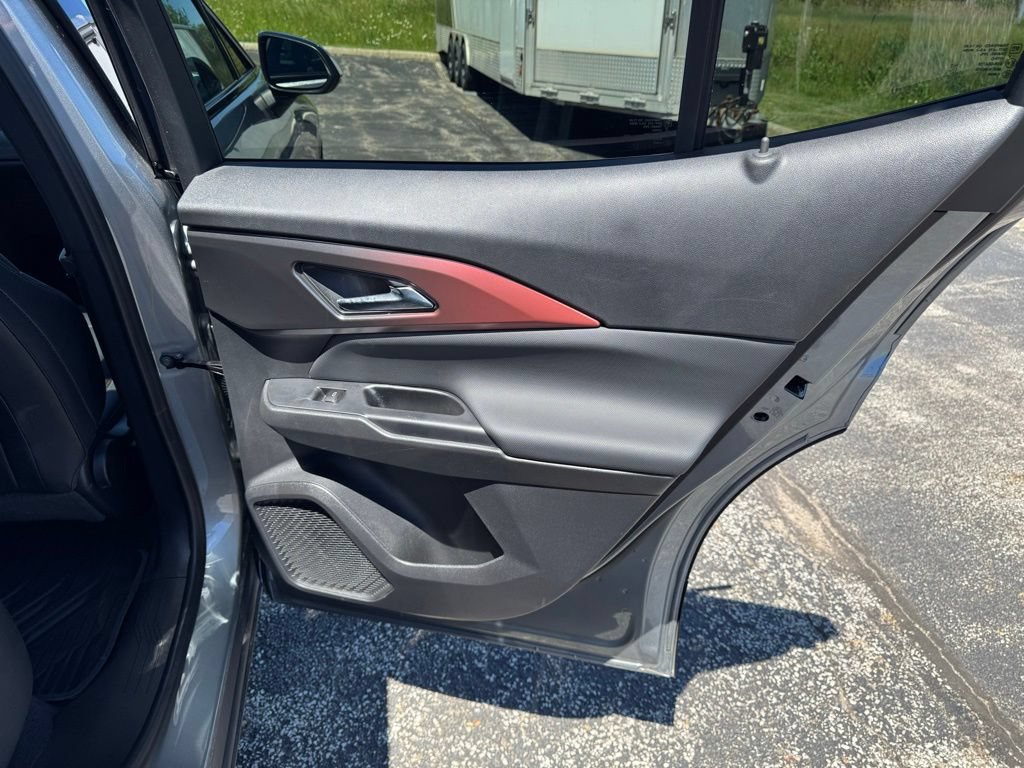 New 2026 Chevrolet Equinox EV RS FWD image 24