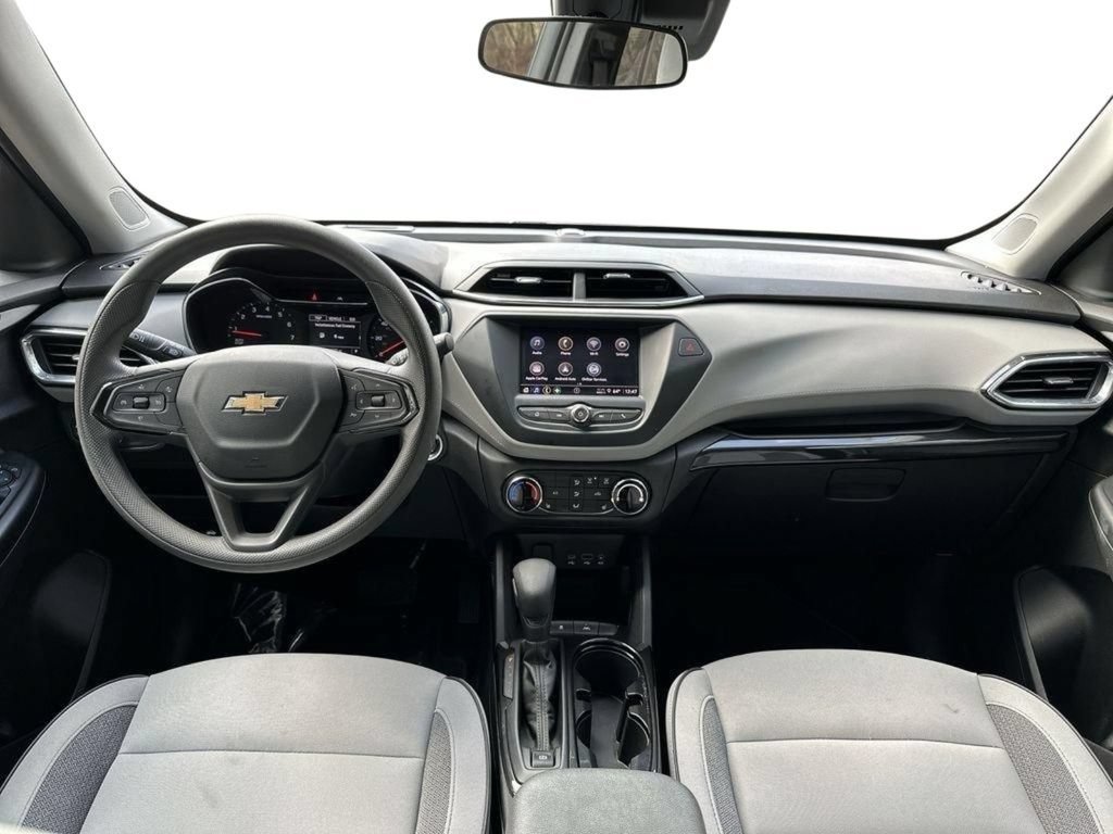 Used 2023 Chevrolet TrailBlazer LT FWD image 31