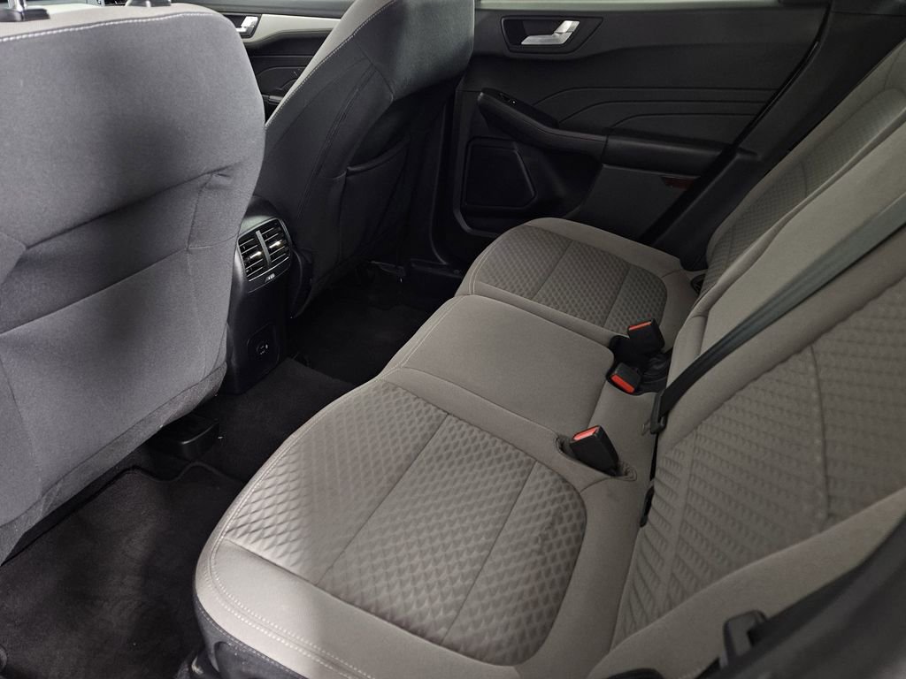 Used 2021 Ford Escape SE w/ SE Sport Appearance Package image 27