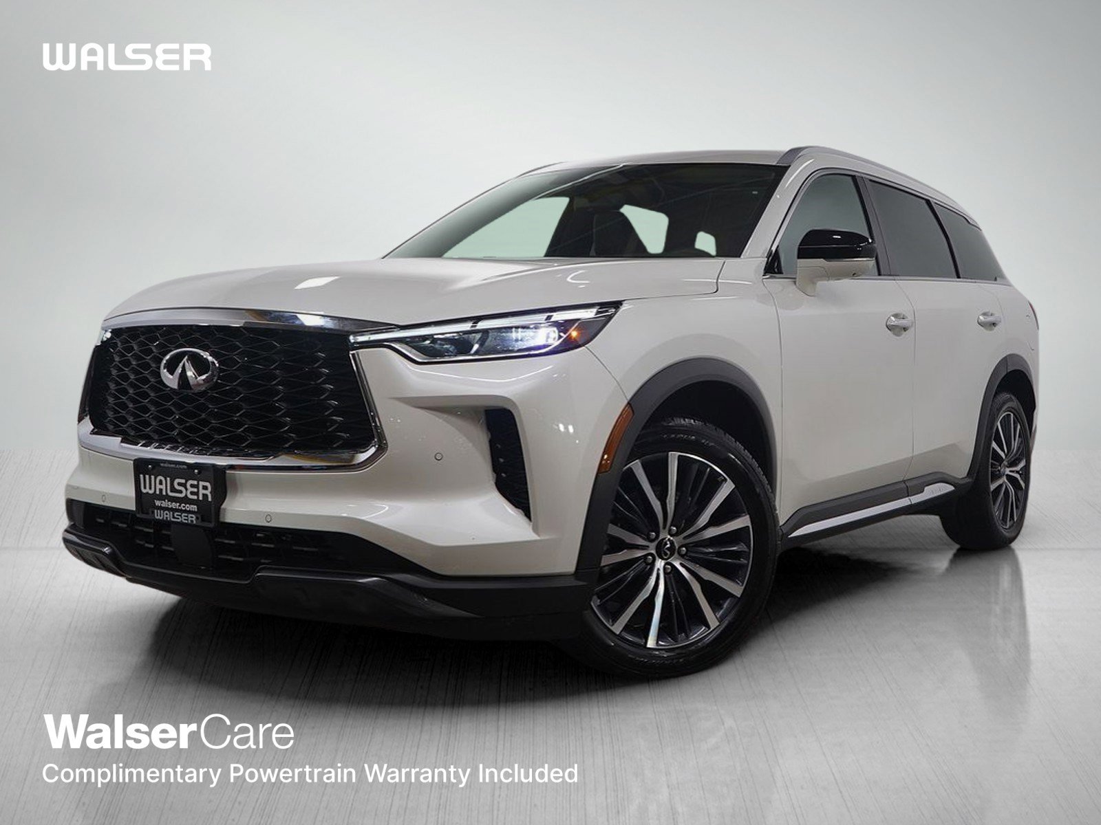 Used 2024 INFINITI QX60 Sensory AWD/4WD image 1