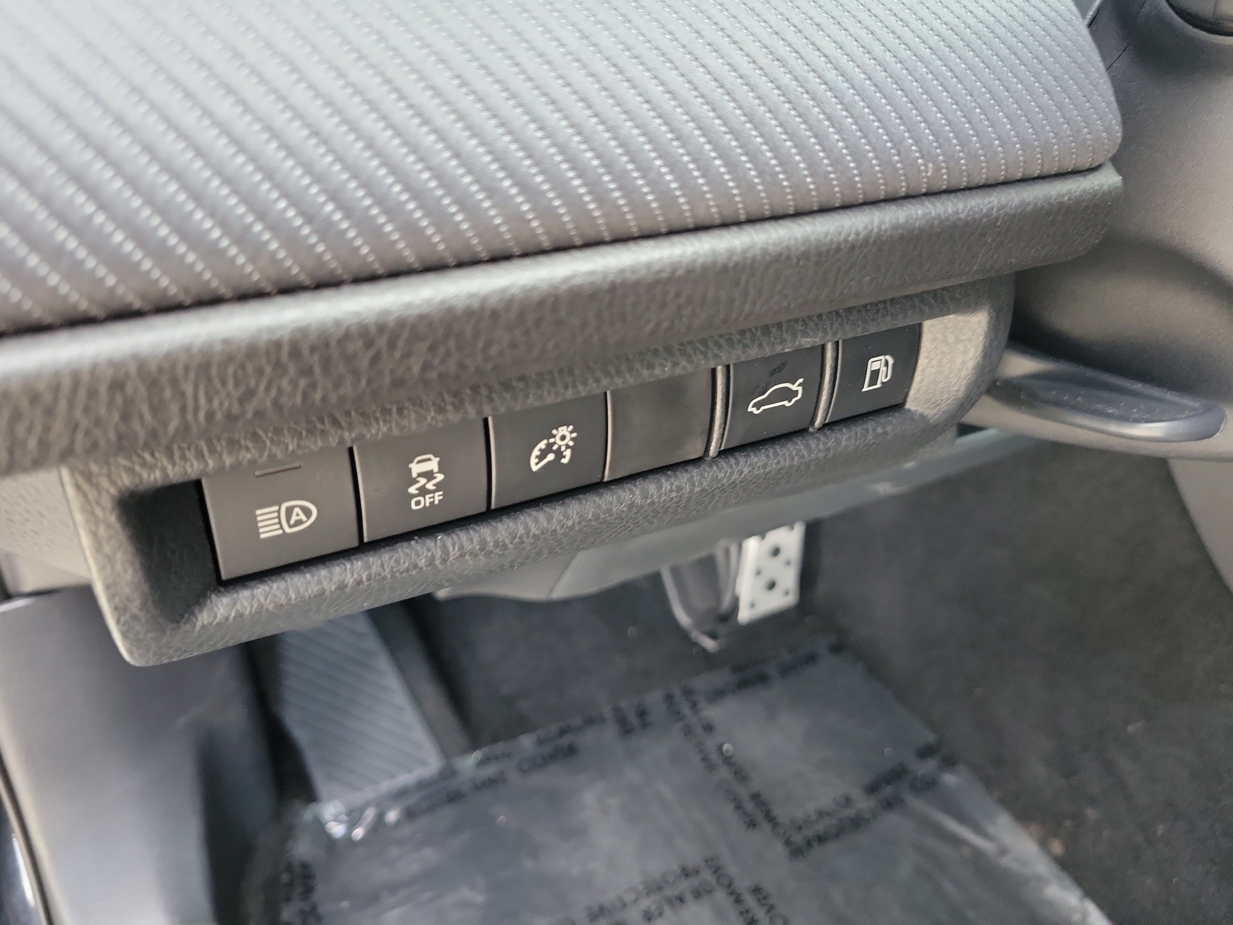 Used 2026 Toyota Camry SE w/ Multimedia Upgrade Package FWD image 24