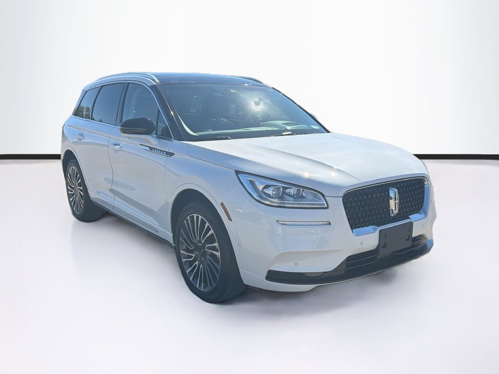 Used 2022 Lincoln Corsair Reserve w/ Equipment Group 201A AWD/4WD image 3