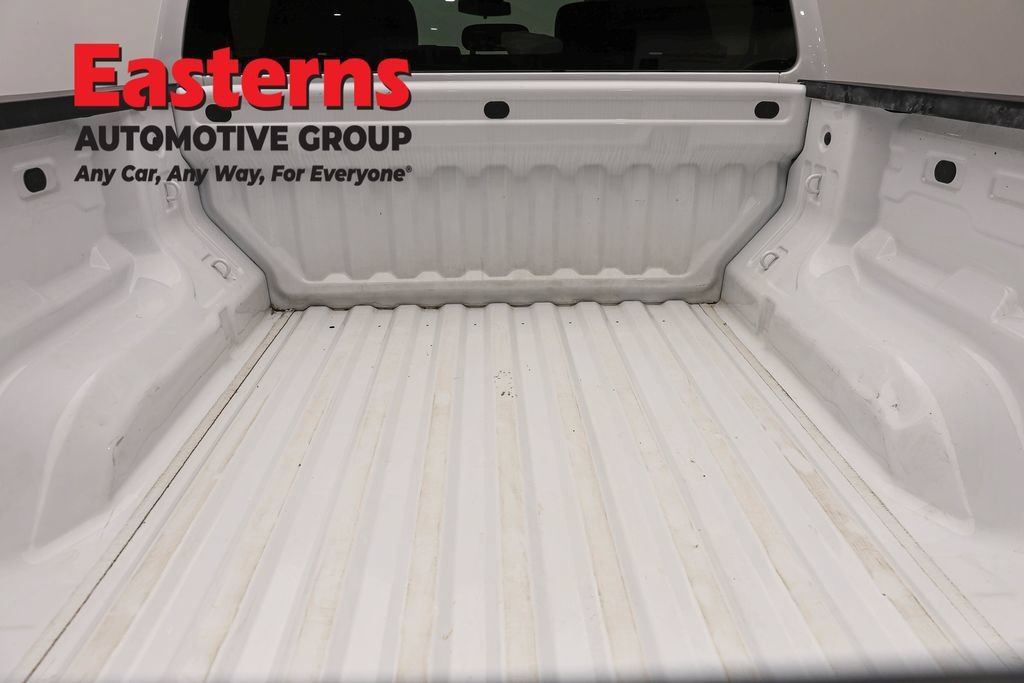 Used 2023 Chevrolet Colorado W/T RWD image 9