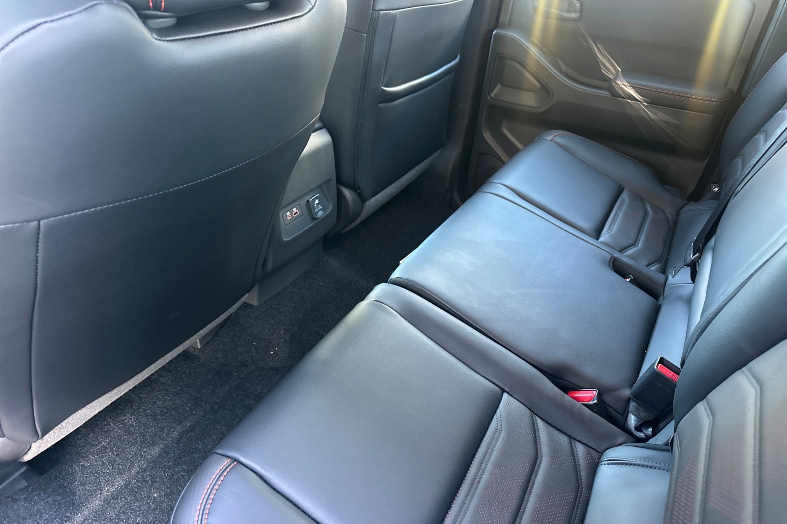 New 2027 Nissan Frontier PRO-4X w/ Pro Premium Package AWD/4WD image 14