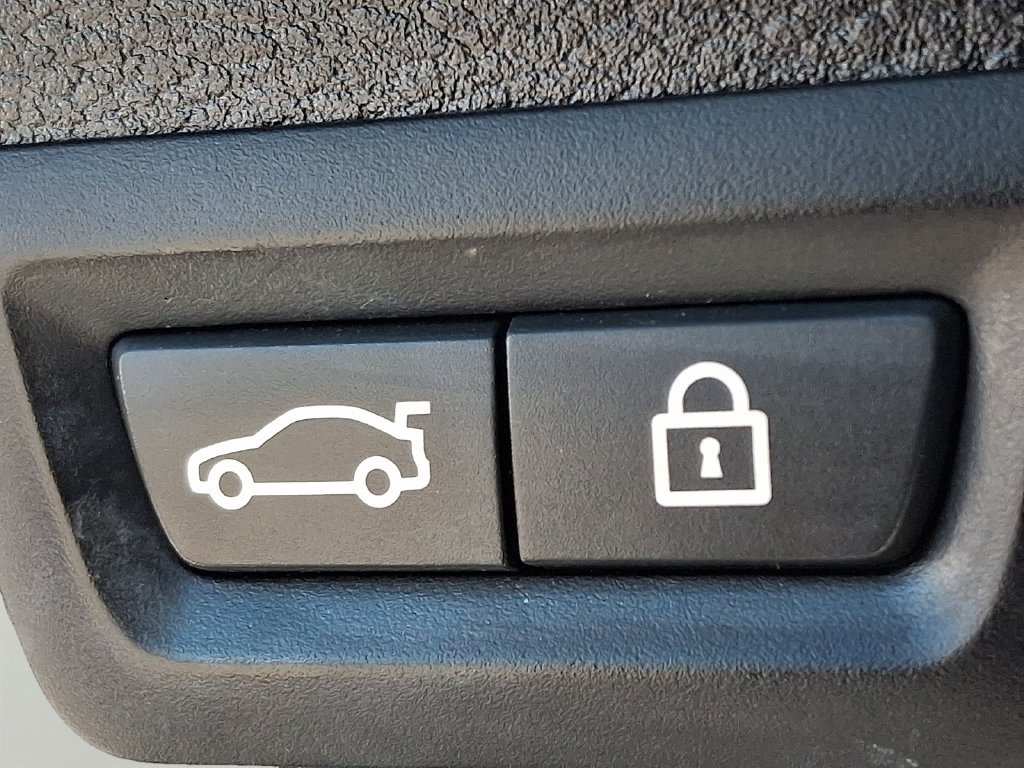 Used 2017 BMW X3 xDrive28i AWD/4WD image 29