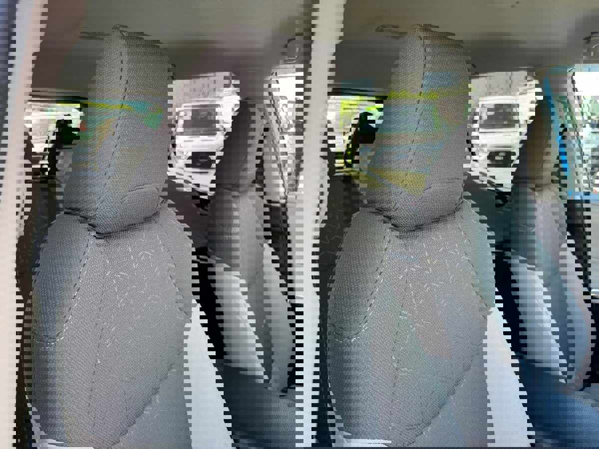 Used 2021 Toyota RAV4 XLE image 15