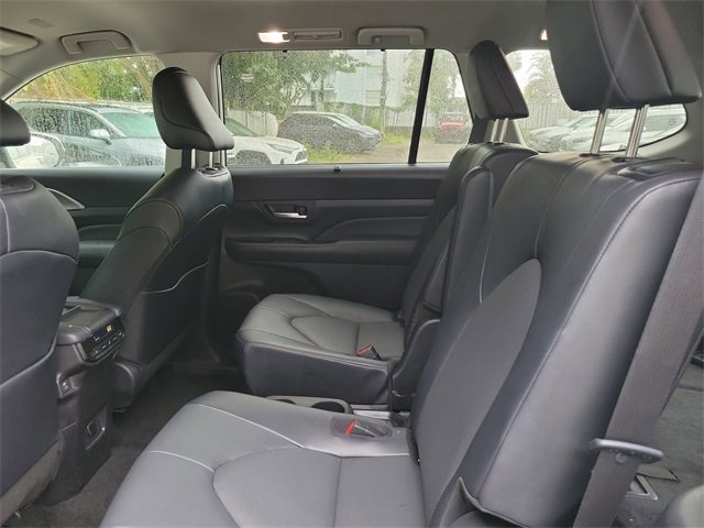 Used 2024 Toyota Grand Highlander XLE image 6
