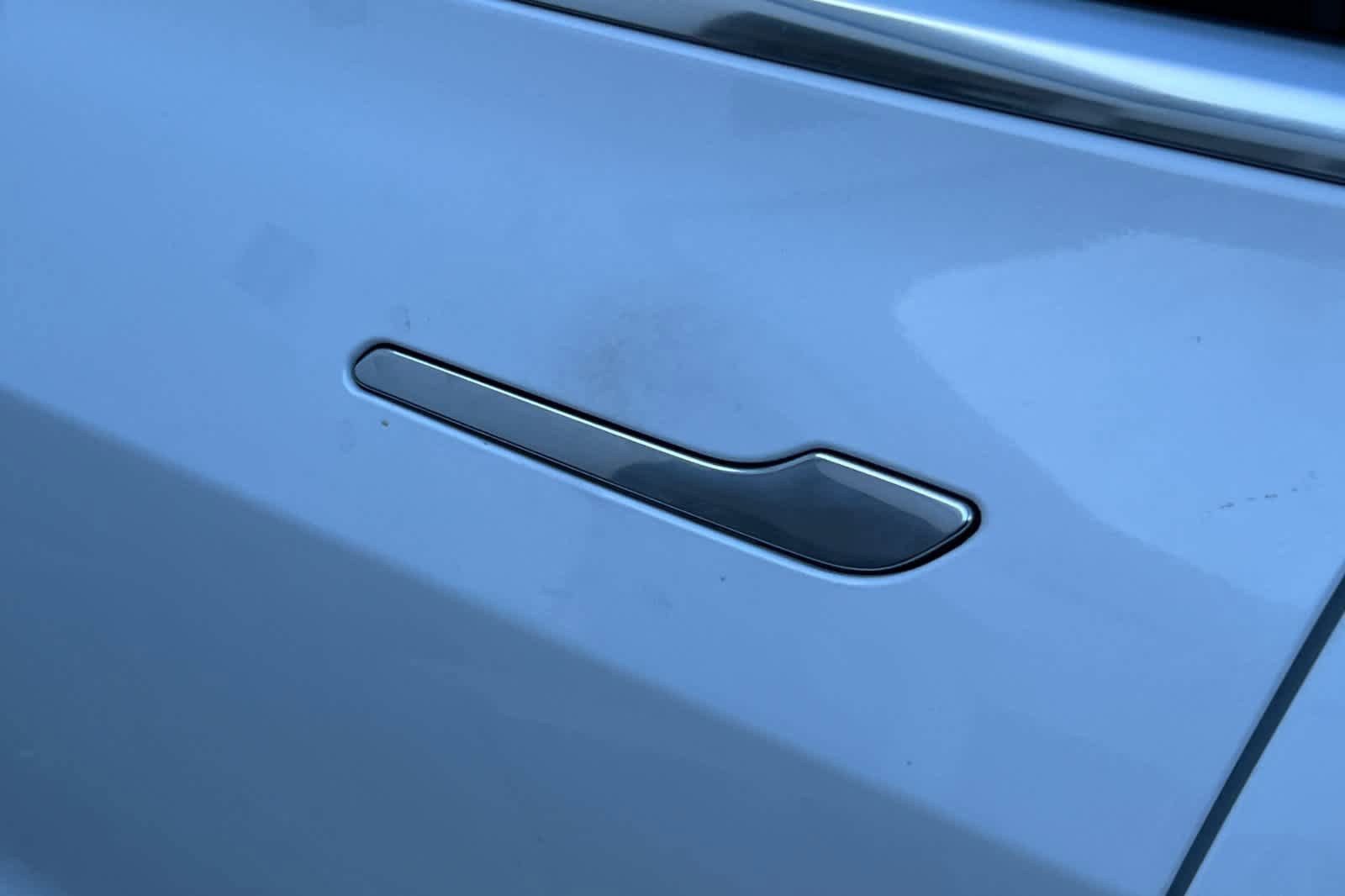Used 2018 Tesla Model 3 Long Range RWD image 7