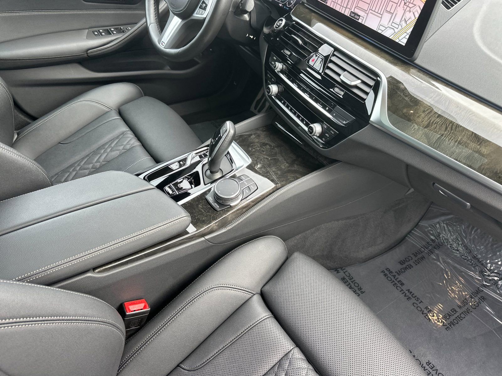 Used 2023 BMW 530e w/ M Sport Package image 15