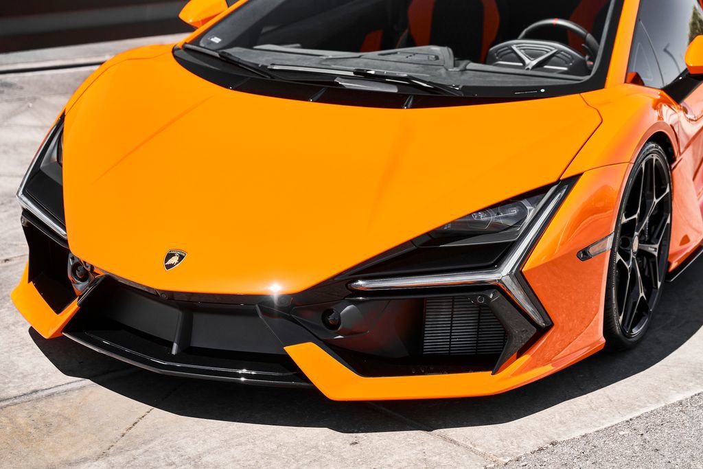 Used 2024 Lamborghini Revuelto AWD/4WD image 7