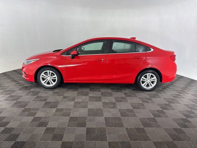 Used 2018 Chevrolet Cruze LT image 10