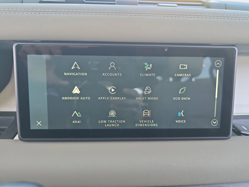 Used 2021 Land Rover Defender 110 SE image 24