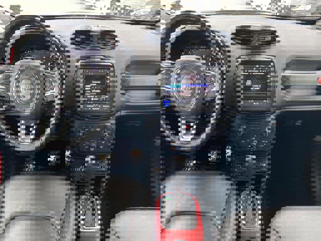 Used 2018 Jeep Renegade Trailhawk image 13