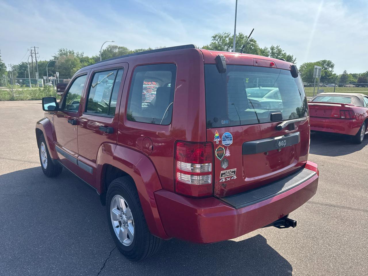 Used 2010 Jeep Liberty Sport AWD/4WD image 7