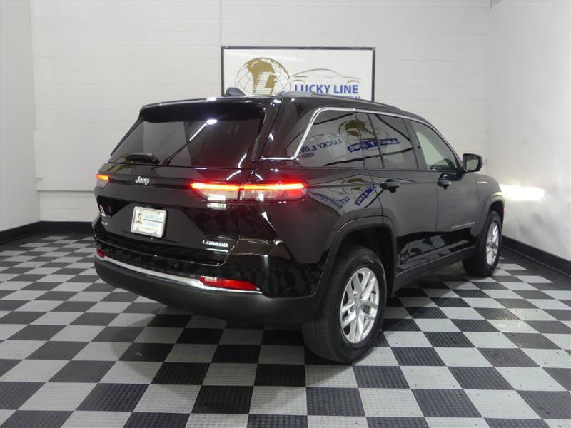 Used 2023 Jeep Grand Cherokee Laredo w/ Luxury Tech Group I AWD/4WD image 10