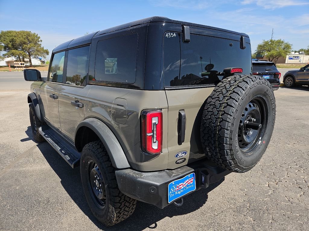New 2026 Ford Bronco Outer Banks image 9