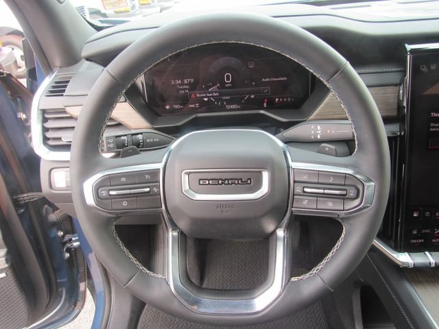 Certified 2025 GMC Acadia Denali w/ LPO, All-Weather Package AWD/4WD image 13