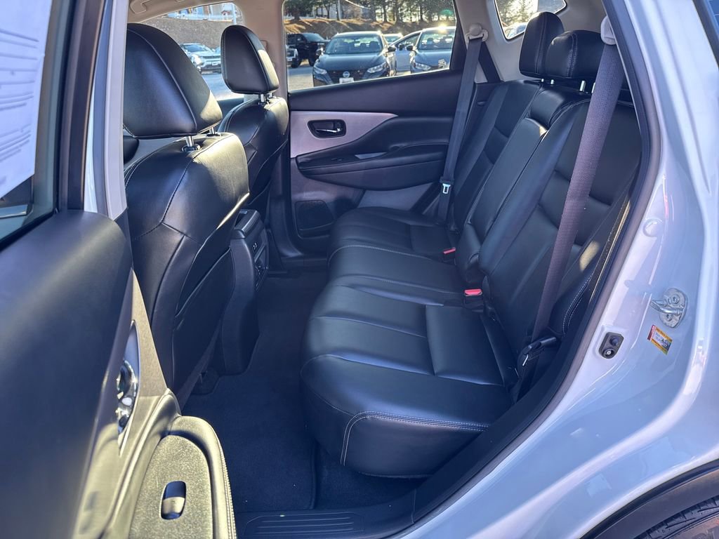 Used 2023 Nissan Murano SV w/ SV Midnight Edition Package image 25