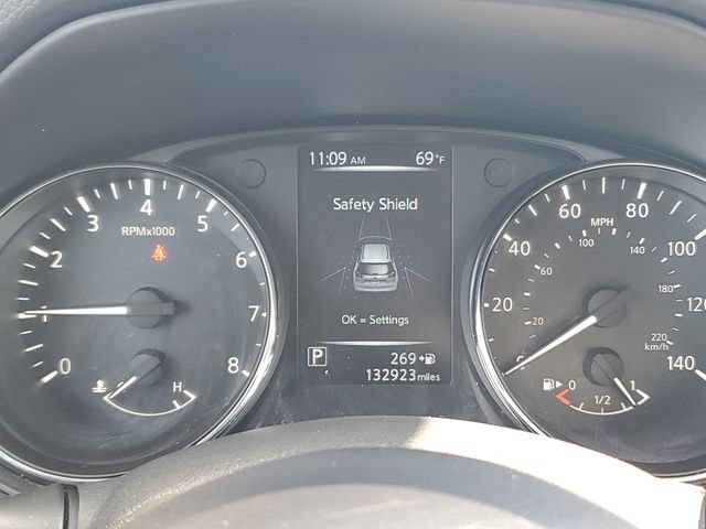 Used 2017 Nissan Rogue SV w/ Midnight Edition AWD/4WD image 25