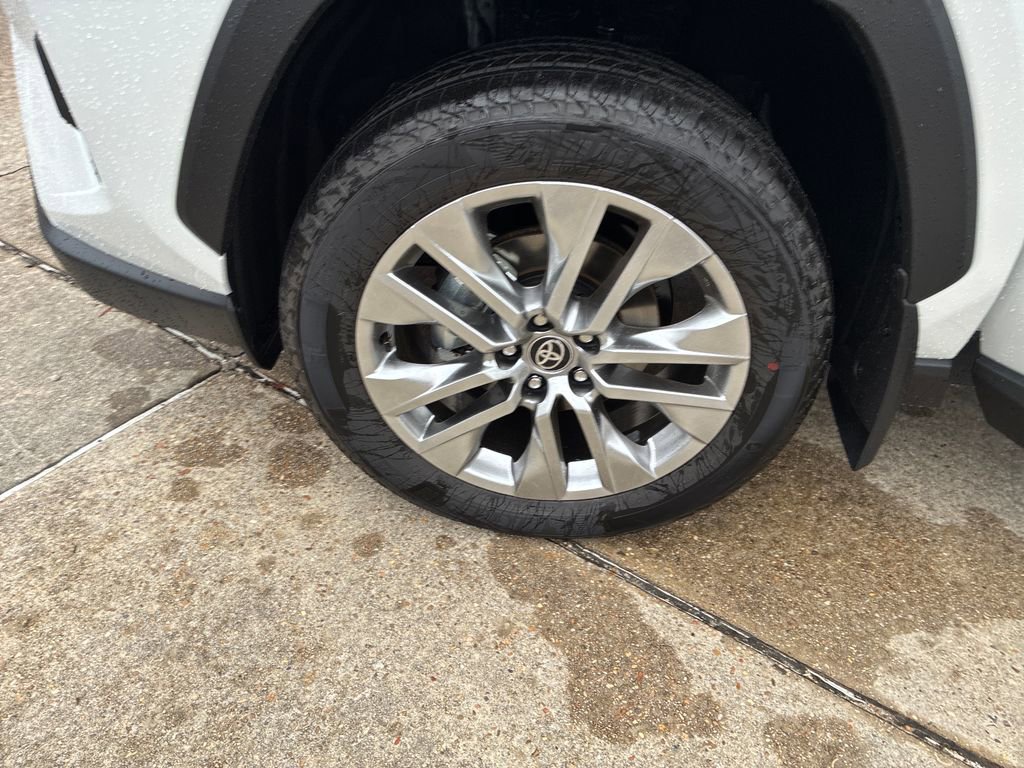 New 2025 Toyota RAV4 XLE Premium image 27