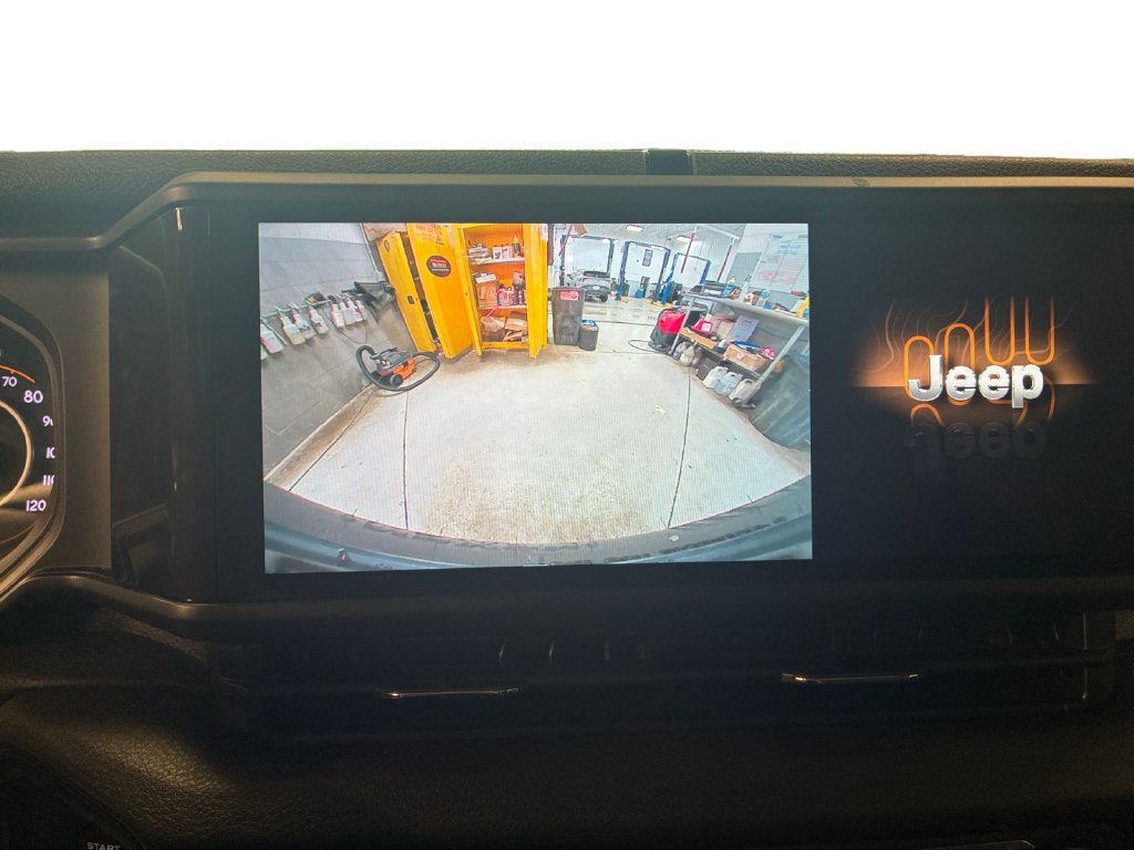 Used 2024 Jeep Wrangler Unlimited Sport AWD/4WD image 16