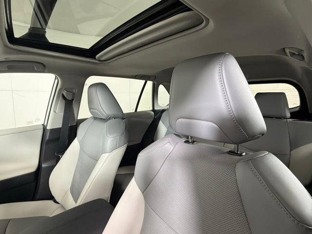 Used 2025 Toyota RAV4 Limited w/ Advanced Technology Package FWD image 15