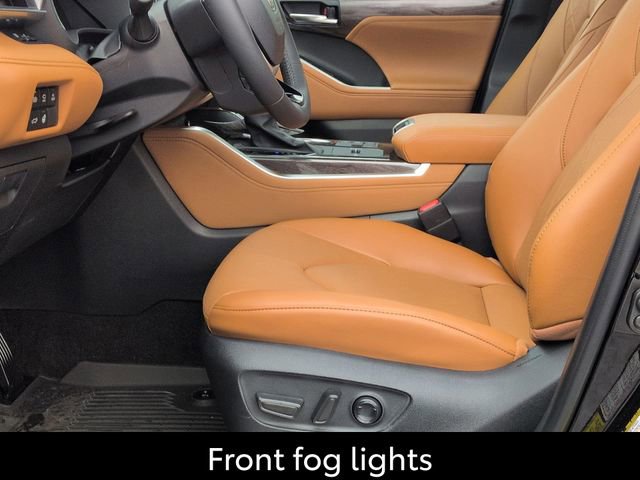 Certified 2026 Toyota Highlander Platinum AWD/4WD image 13