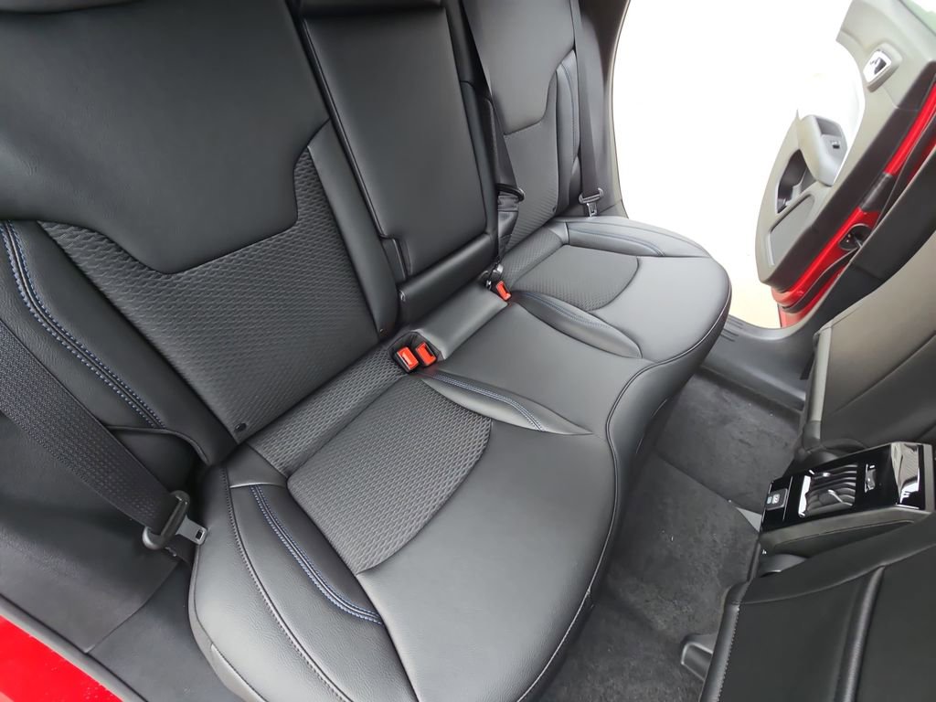 New 2026 Jeep Compass Latitude image 11