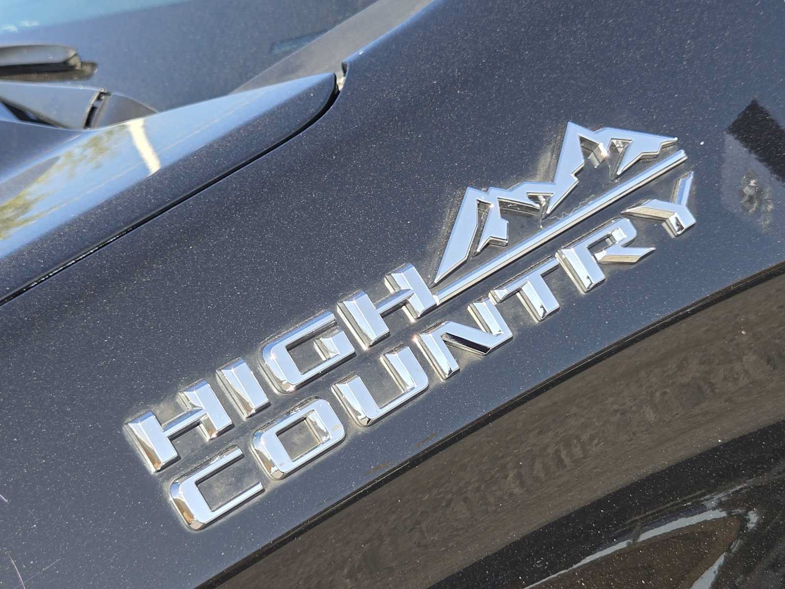 Used 2024 Chevrolet Silverado 1500 High Country w/ High Country Premium Package AWD/4WD image 10