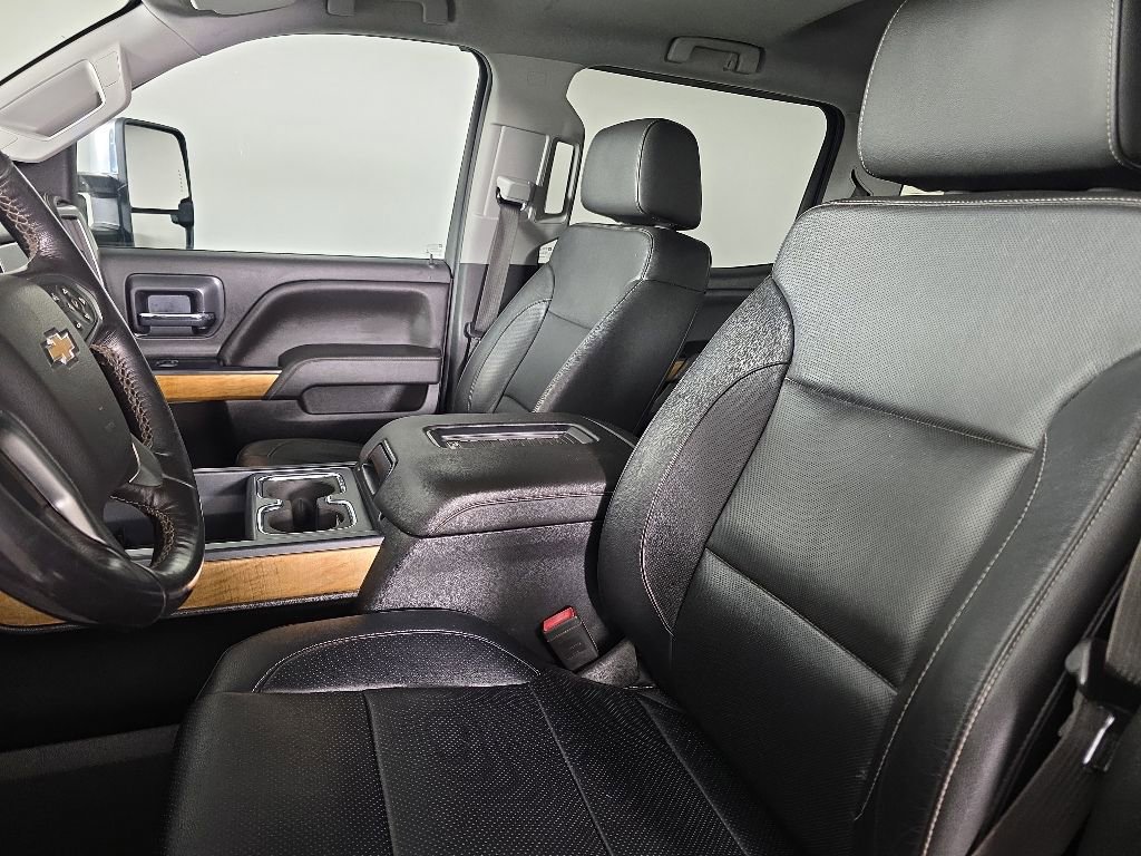 Used 2018 Chevrolet Silverado 2500 LTZ w/ Duramax Plus Package AWD/4WD image 15