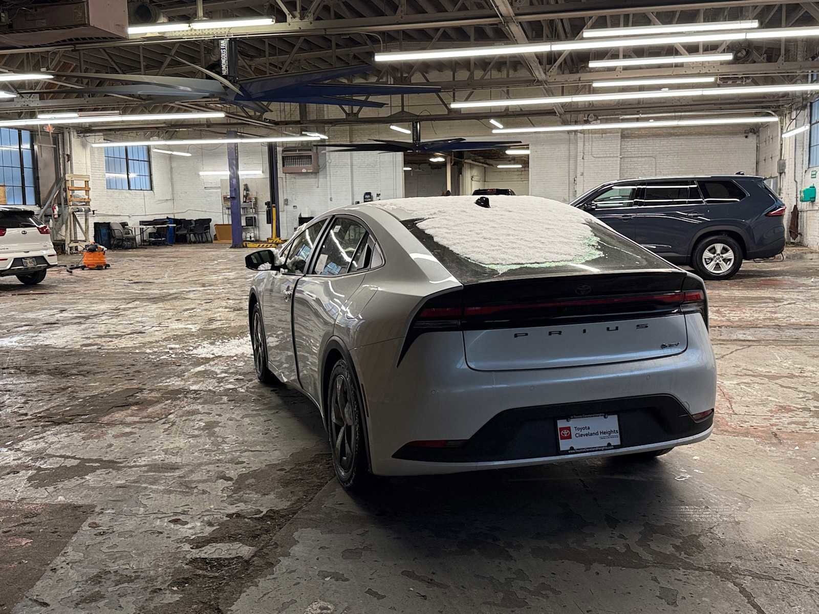 New 2026 Toyota Prius LE FWD image 3