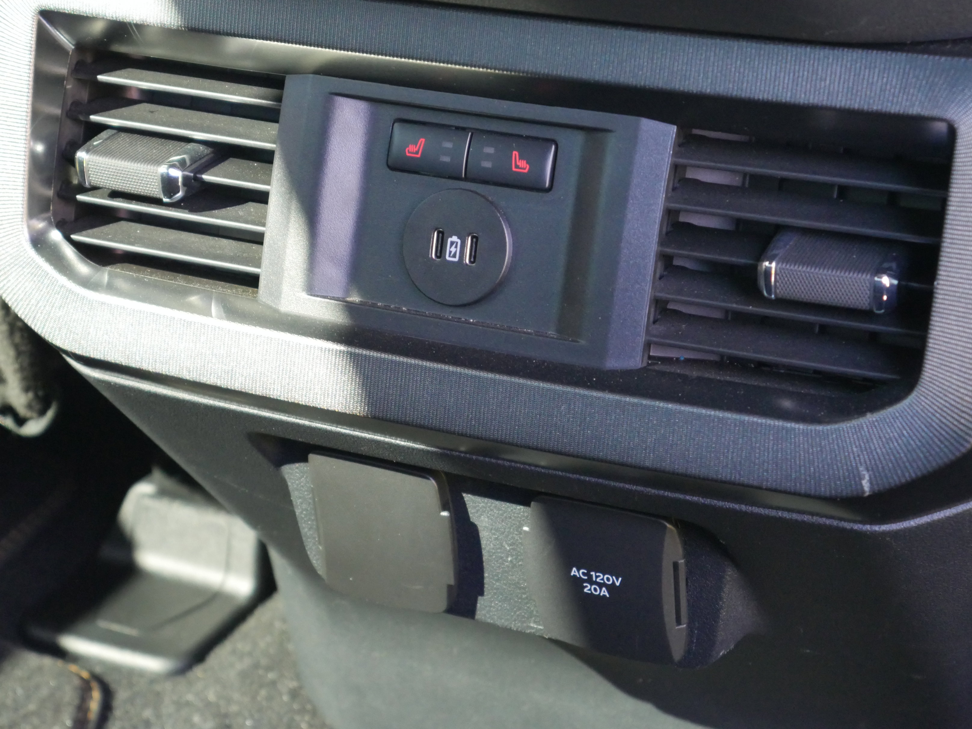 Certified 2023 Ford F350 Platinum image 37