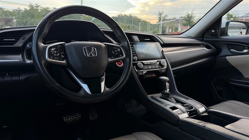 Used 2020 Honda Civic Touring image 25